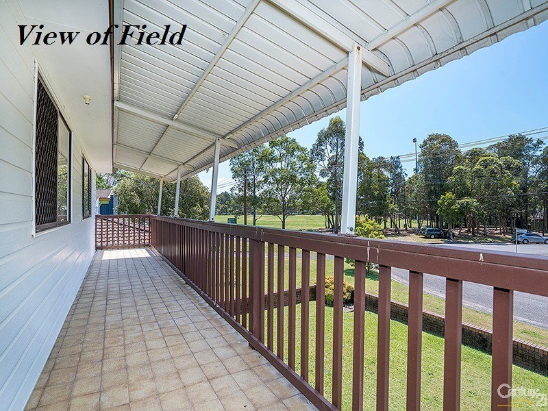 52 Clare Crescent, Berkeley Vale NSW 2261