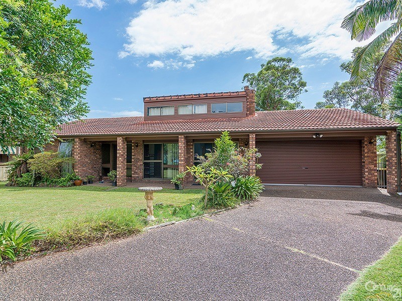 3 Waroon Avenue, Berkeley Vale NSW 2261