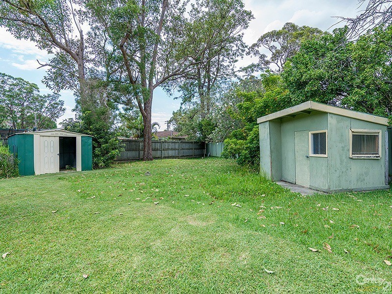 3 Waroon Avenue, Berkeley Vale NSW 2261