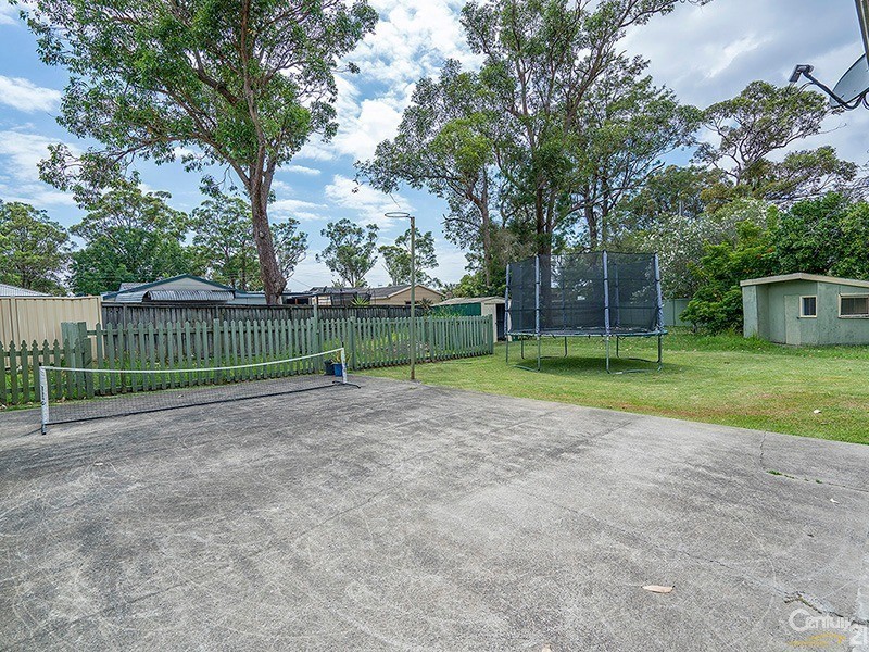 3 Waroon Avenue, Berkeley Vale NSW 2261