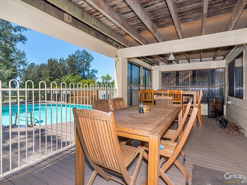 315 Lakedge Avenue, Berkeley Vale NSW 2261