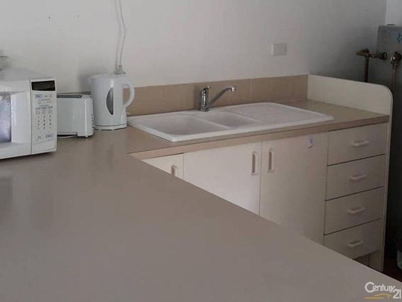 315 Lakedge Avenue, Berkeley Vale NSW 2261