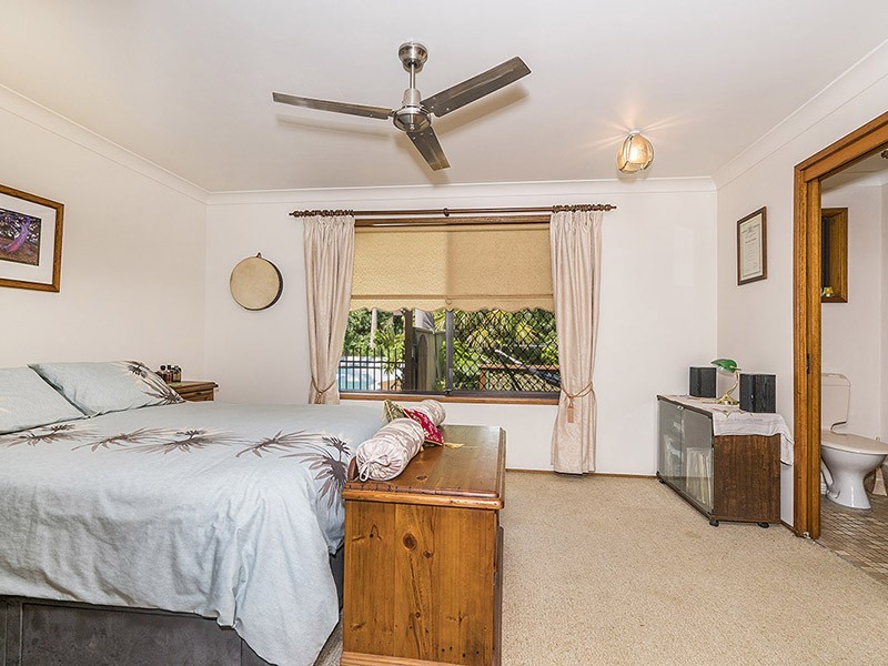 24 Haigh Close, Berkeley Vale NSW 2261