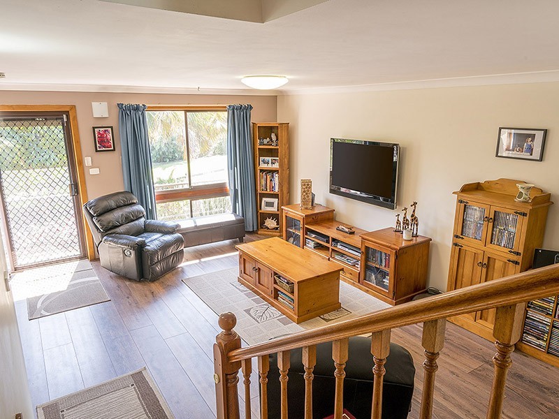 24 Haigh Close, Berkeley Vale NSW 2261