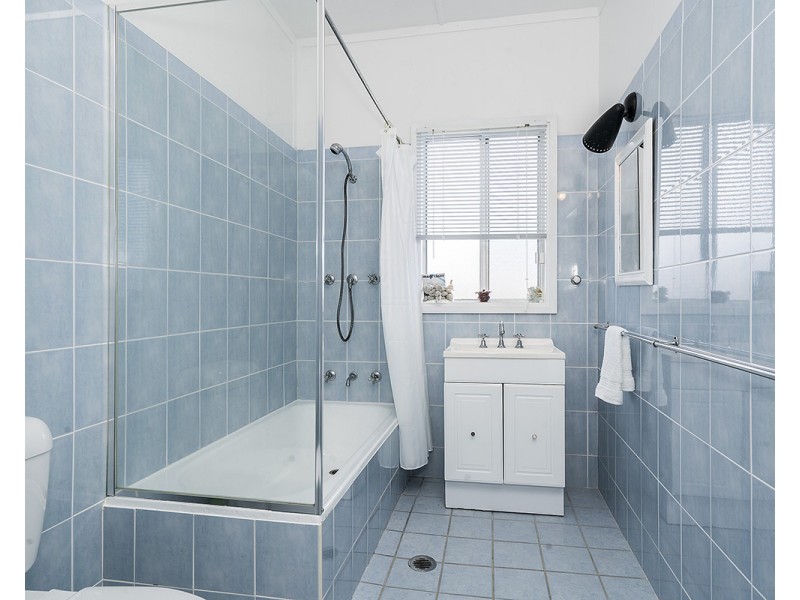 145 Hutton Road, The Entrance North NSW 2261