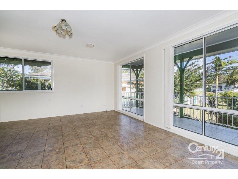 35 Kerry Crescent, Berkeley Vale NSW 2261