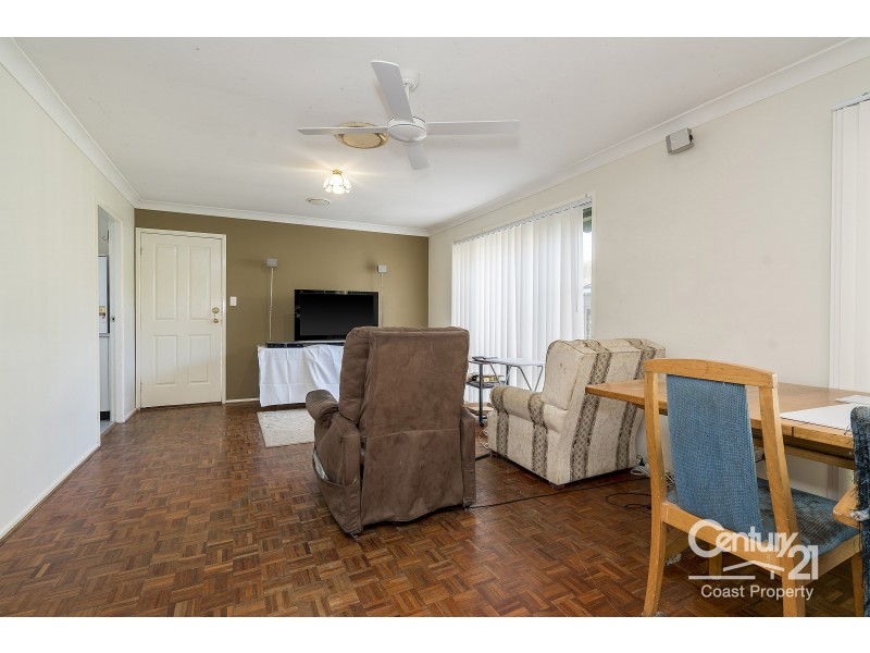 35 Kerry Crescent, Berkeley Vale NSW 2261