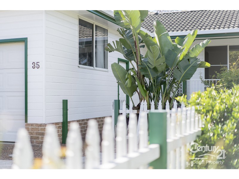 35 Kerry Crescent, Berkeley Vale NSW 2261