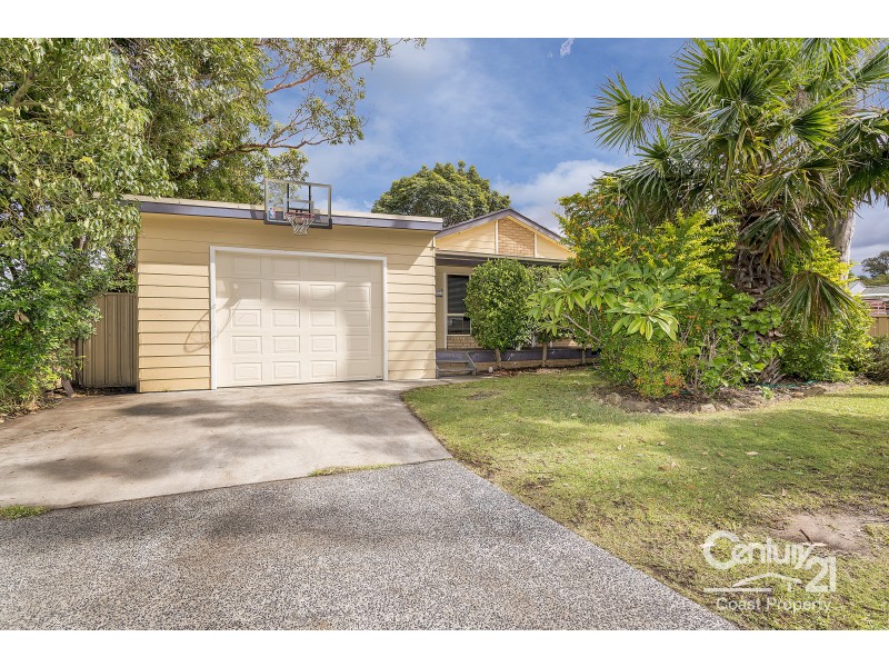 34 Laguna Parade, Berkeley Vale NSW 2261