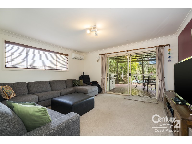 34 Laguna Parade, Berkeley Vale NSW 2261