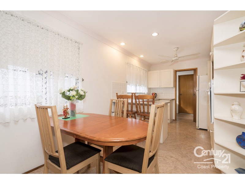 9 Kerry Crescent, Berkeley Vale NSW 2261