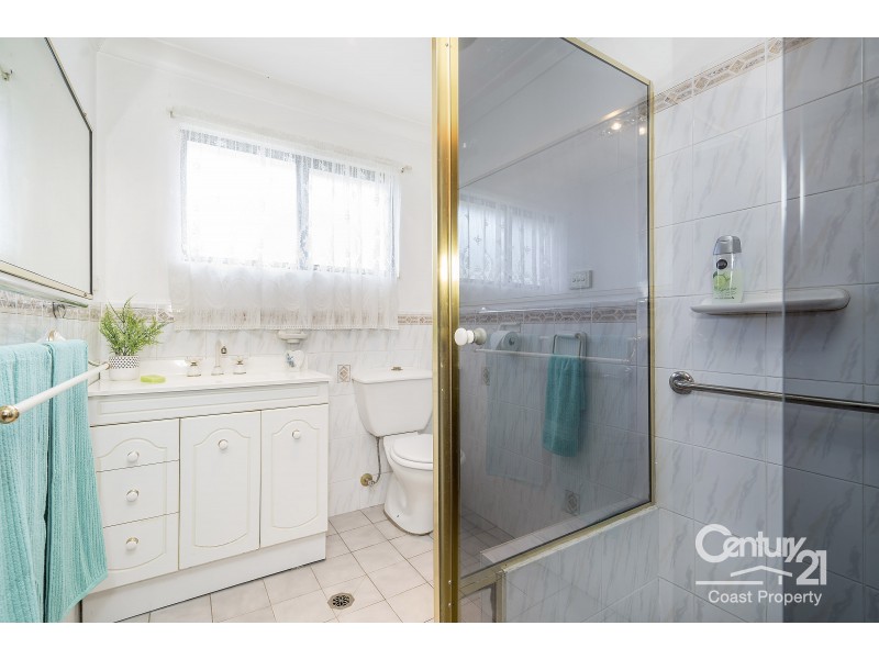 9 Kerry Crescent, Berkeley Vale NSW 2261