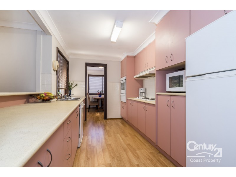 19 Elaine Avenue, Berkeley Vale NSW 2261