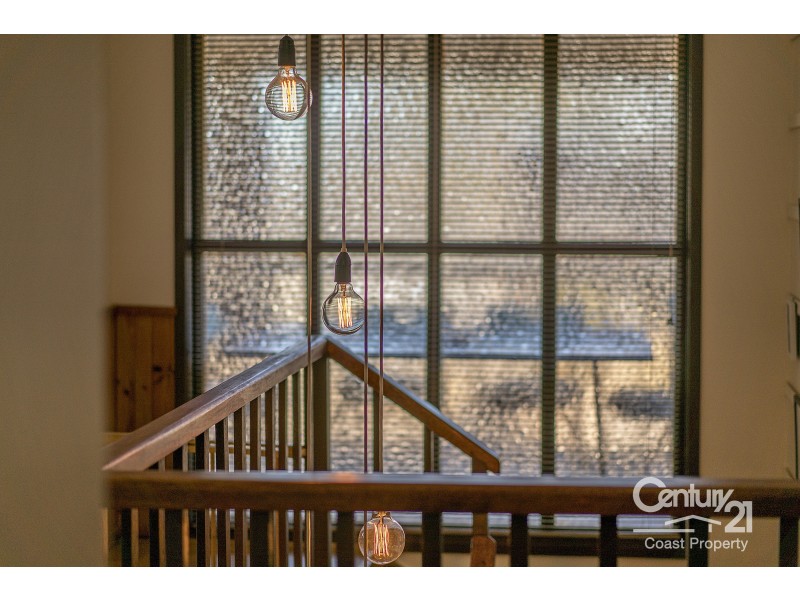 19 Elaine Avenue, Berkeley Vale NSW 2261