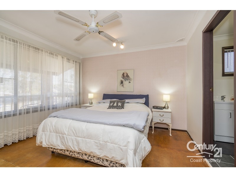 19 Elaine Avenue, Berkeley Vale NSW 2261