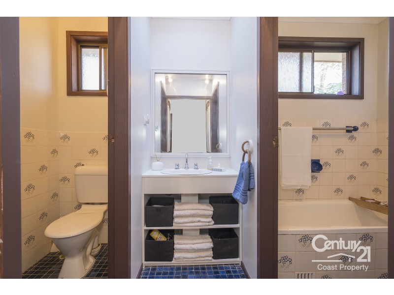 19 Elaine Avenue, Berkeley Vale NSW 2261