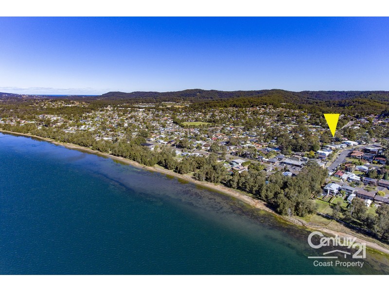 19 Elaine Avenue, Berkeley Vale NSW 2261