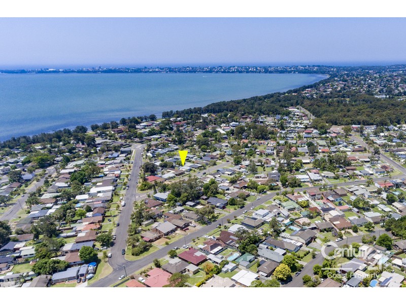 33 Shamrock Drive, Berkeley Vale NSW 2261