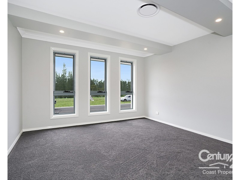 10 Eleanor Close, Hamlyn Terrace NSW 2259