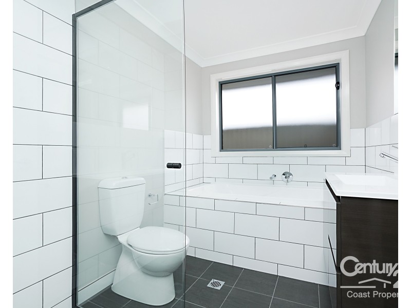 10 Eleanor Close, Hamlyn Terrace NSW 2259