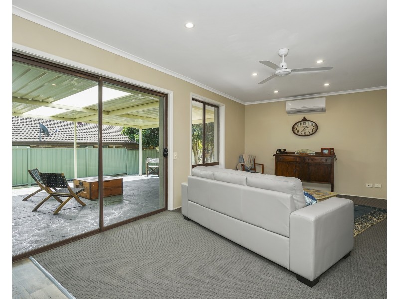 19 Rays Road, Bateau Bay NSW 2261