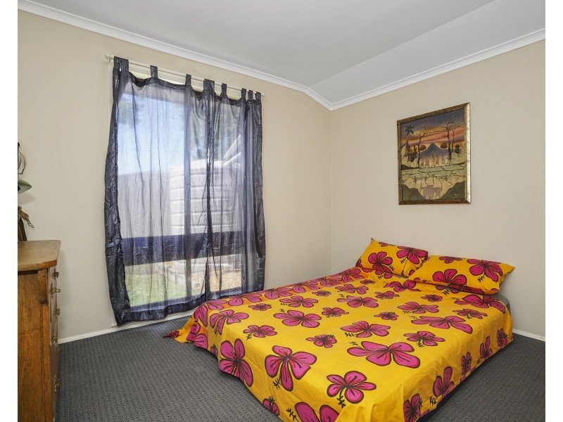 19 Rays Road, Bateau Bay NSW 2261