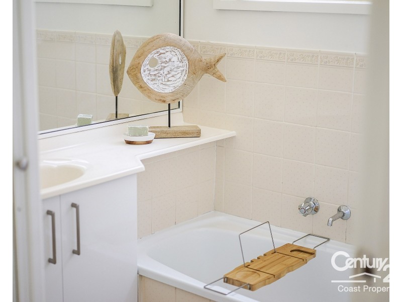 17 Morley Avenue, Bateau Bay NSW 2261