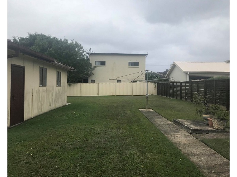 30 McGirr Avenue, The Entrance NSW 2261