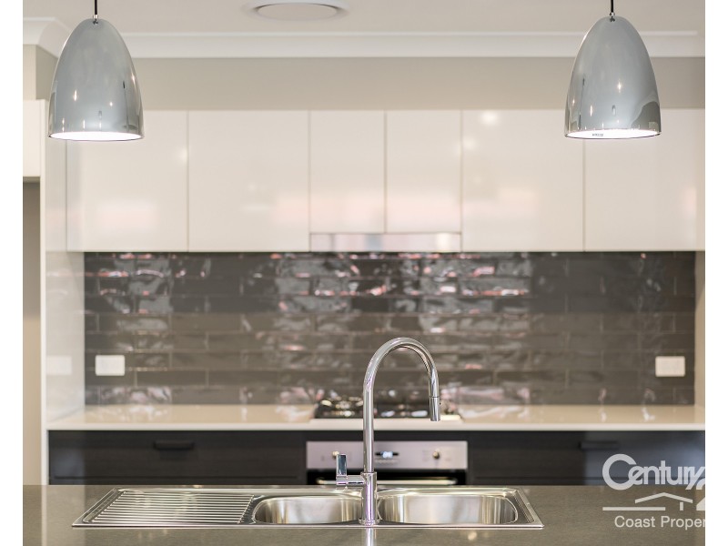 10  Eleanor Close, Hamlyn Terrace NSW 2259