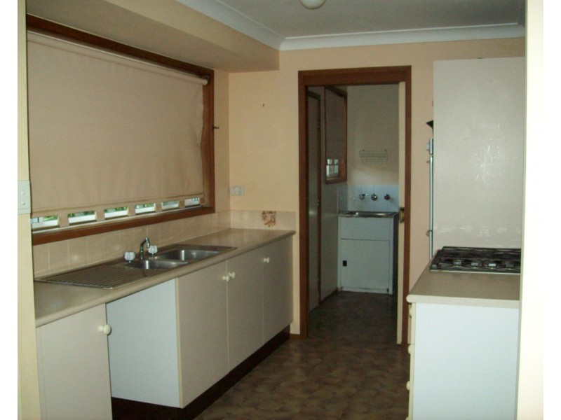 4 Peter Close, Tumbi Umbi NSW 2261