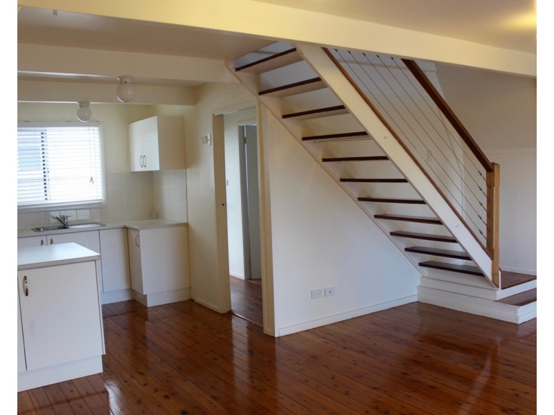 17 Flinders Ave, Killarney Vale NSW 2261