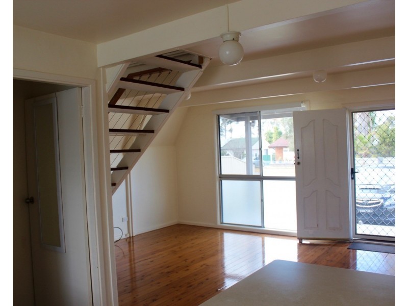 17 Flinders Ave, Killarney Vale NSW 2261