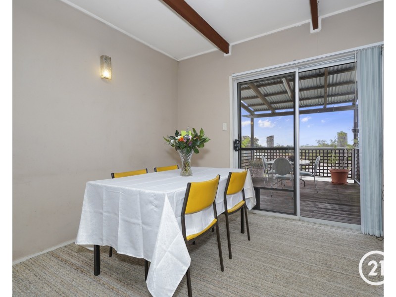 64 Yeramba Road, Summerland Point NSW 2259