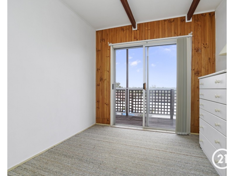 64 Yeramba Road, Summerland Point NSW 2259