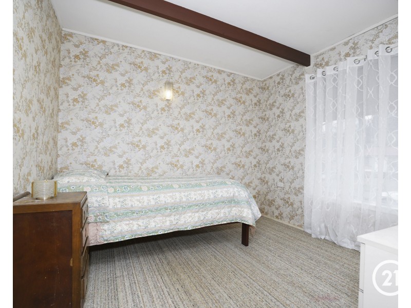 64 Yeramba Road, Summerland Point NSW 2259