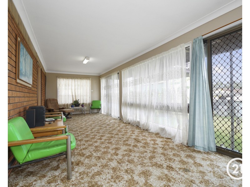 64 Yeramba Road, Summerland Point NSW 2259