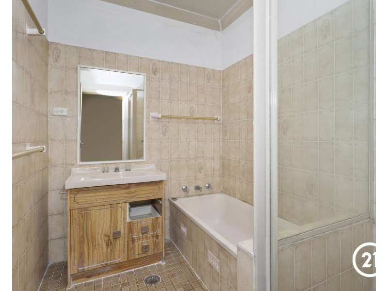17 Kurraba Parade, Berkeley Vale NSW 2261