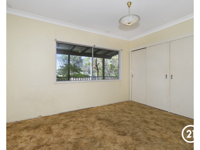 17 Kurraba Parade, Berkeley Vale NSW 2261