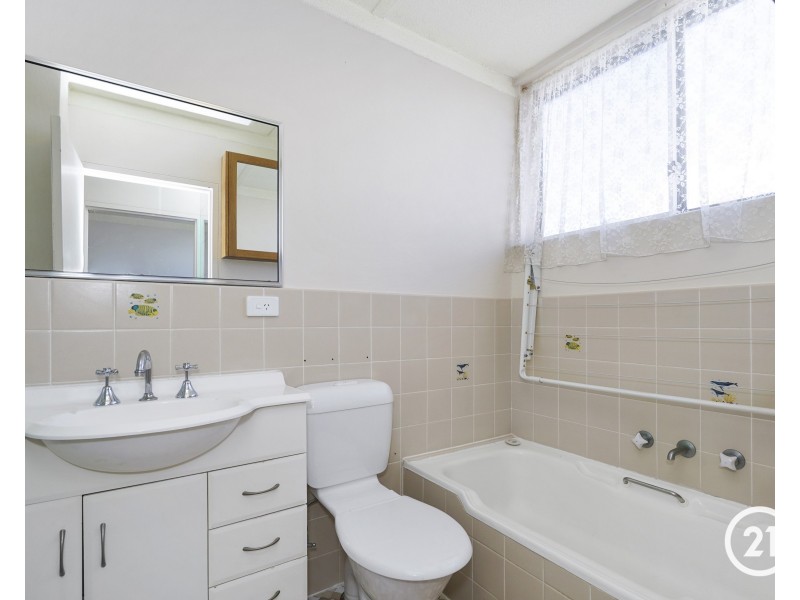 10/105 Ocean Parade, Blue Bay NSW 2261