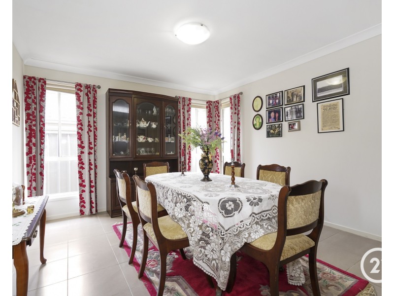 10 Florin Place, Wadalba NSW 2259