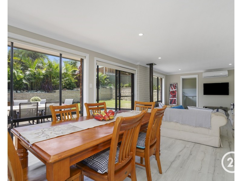 25 Waratah Street, Bateau Bay NSW 2261