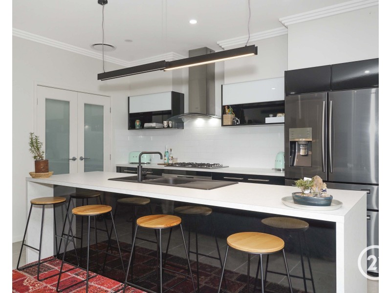 143  Kerry Crescent, Berkeley Vale NSW 2261