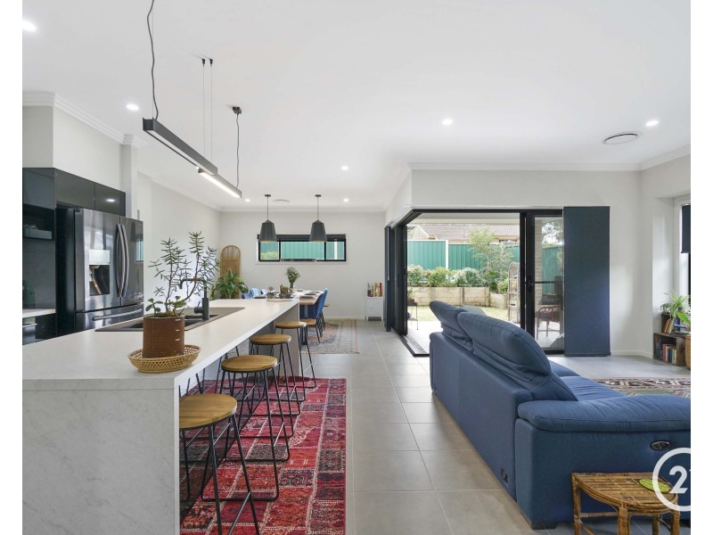 143  Kerry Crescent, Berkeley Vale NSW 2261
