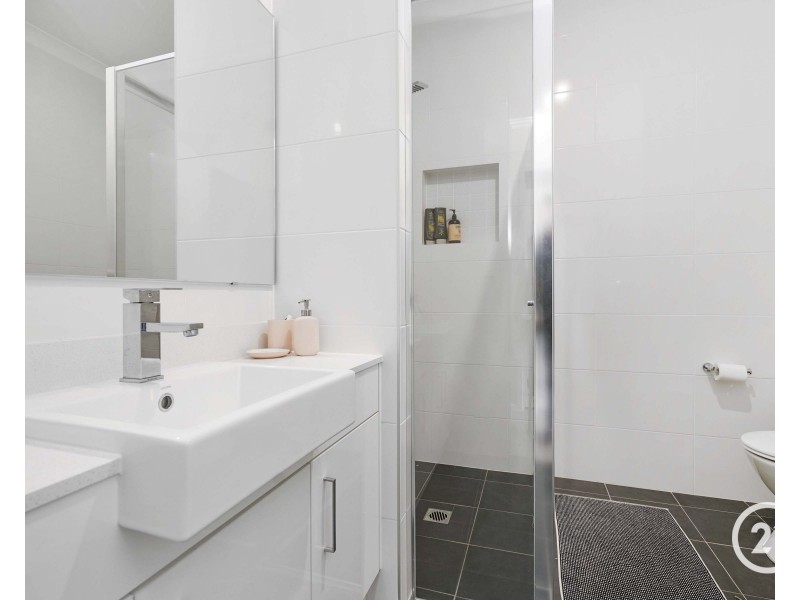 143  Kerry Crescent, Berkeley Vale NSW 2261