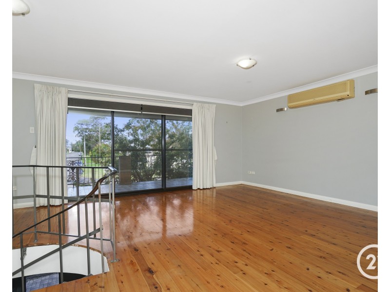 10 Echidna Street, Berkeley Vale NSW 2261