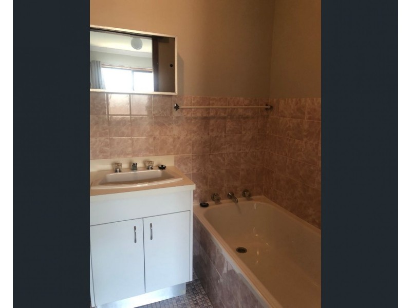 23 Oakland Ave, The Entrance NSW 2261