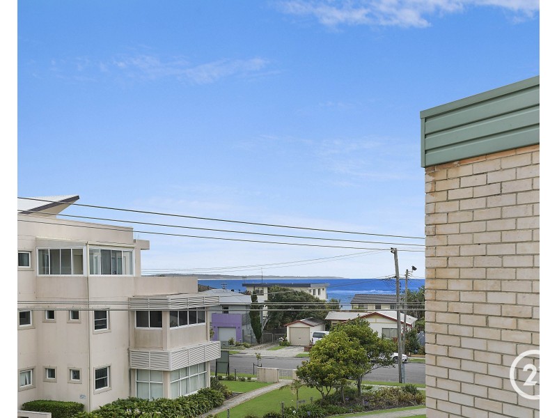 6/105 Ocean Parade, Blue Bay NSW 2261