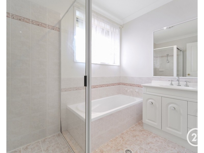 14 Yeddenba Avenue, Blue Bay NSW 2261