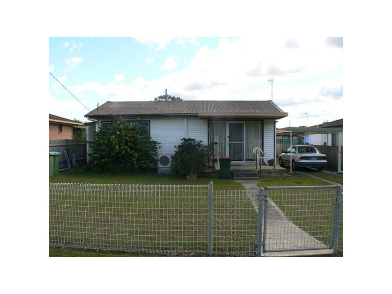 3 Dampier Blvd, Killarney Vale NSW 2261