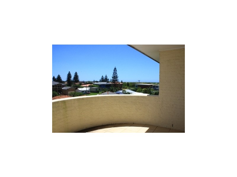 10/85-87 Hutton Rd, The Entrance North NSW 2261